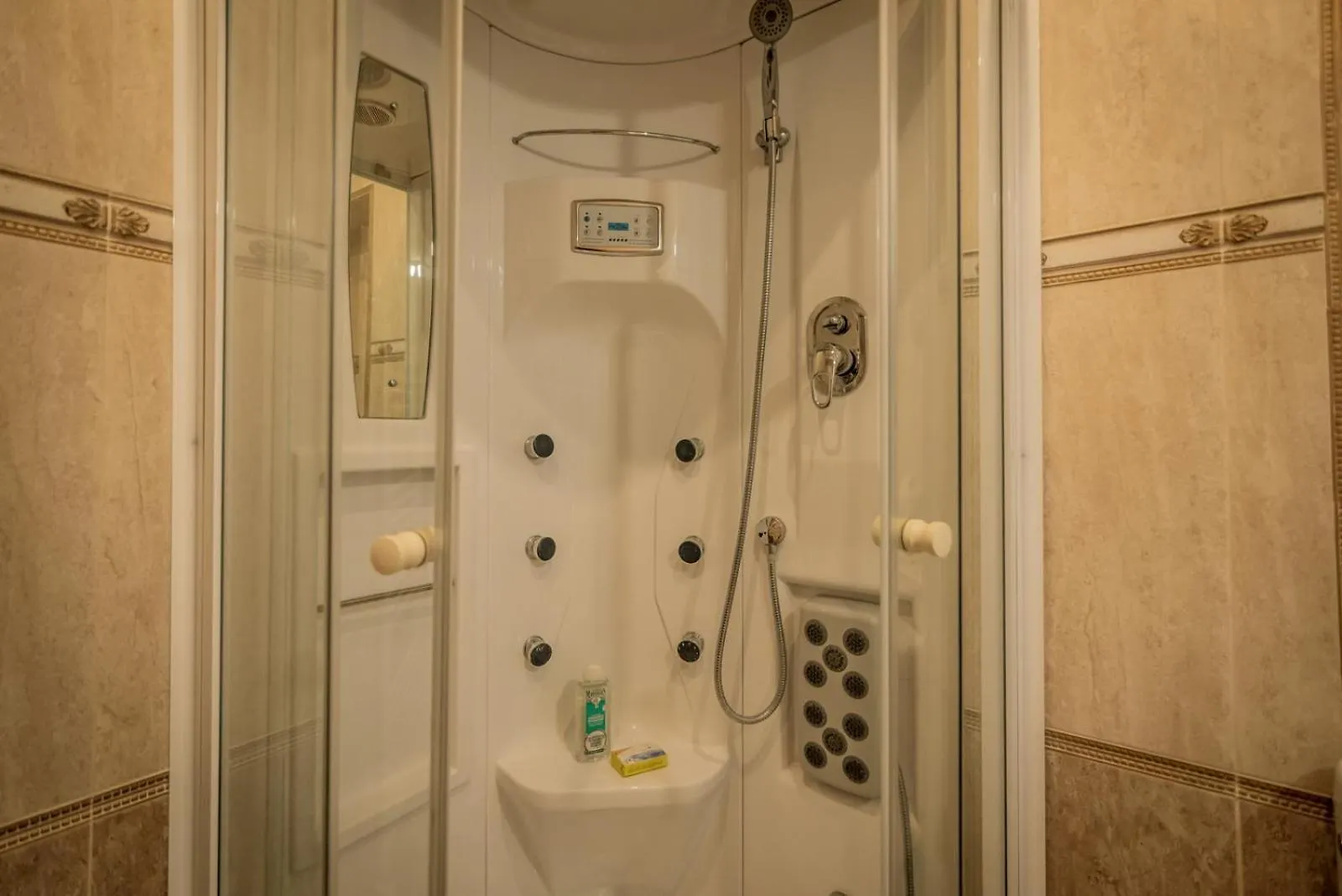 公寓 Estia On White Tower Midas Home Project 塞萨洛尼基